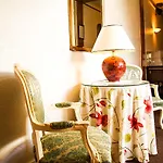 De La Cloche 호텔 2*
