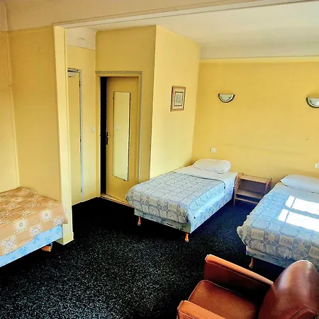 Hotel De La Cloche 2*