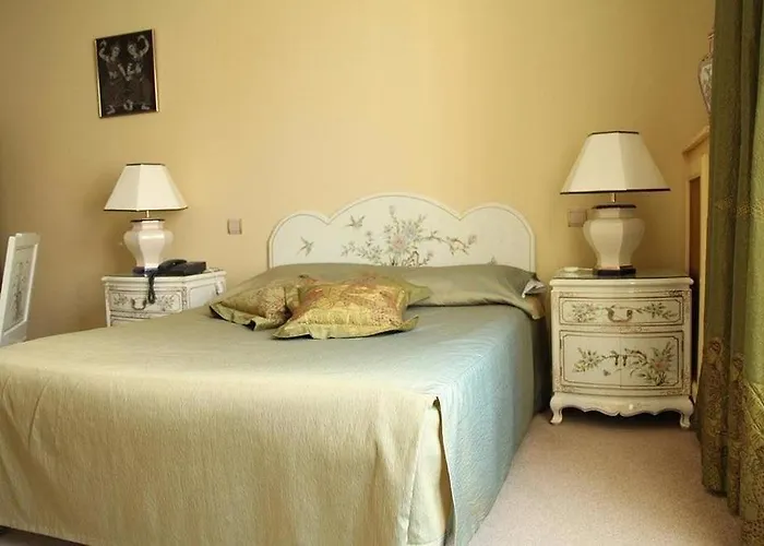 De La Cloche 2* Vitry-le-Francois