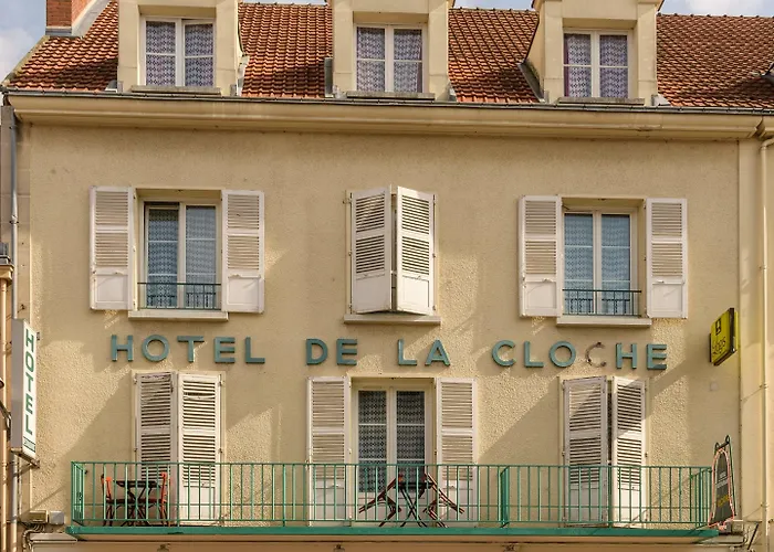 Hotel De La Cloche 2*